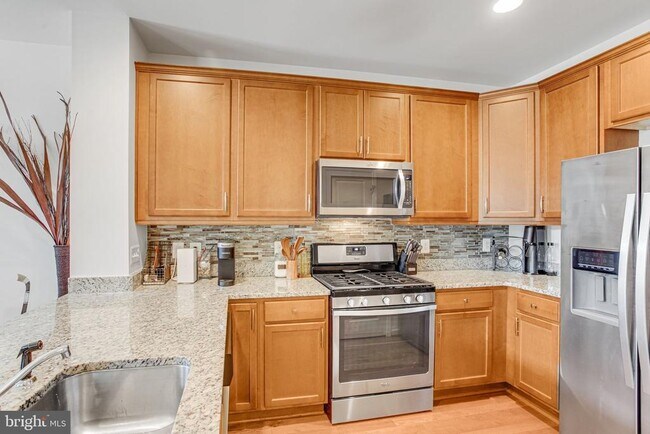 Building Photo - 1567 Renate Dr