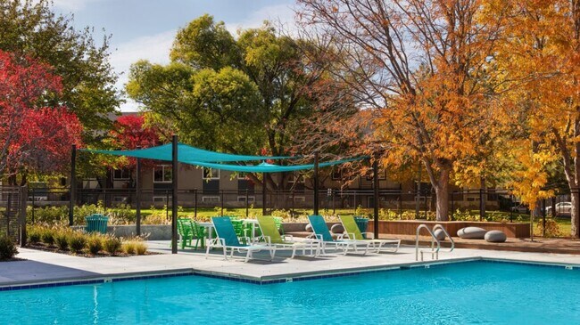 Building Photo - 1153 N Redwood Rd