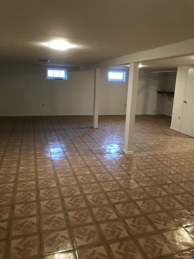 Building Photo - 4005 Worthmor Dr