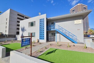 Building Photo - 44 E Roanoke Ave