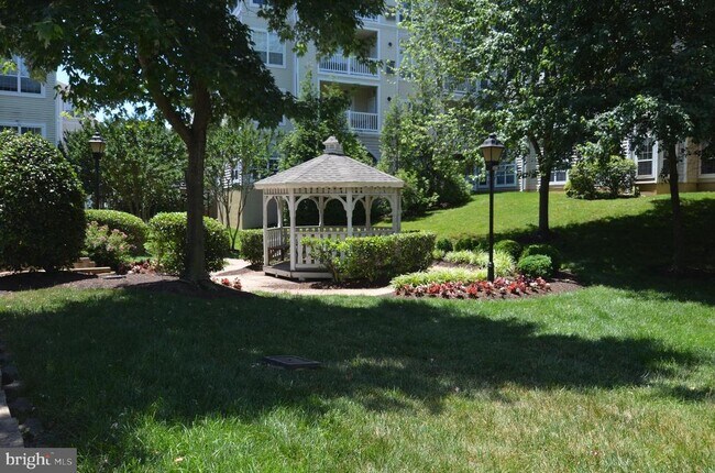 Building Photo - 4551 Strutfield Ln