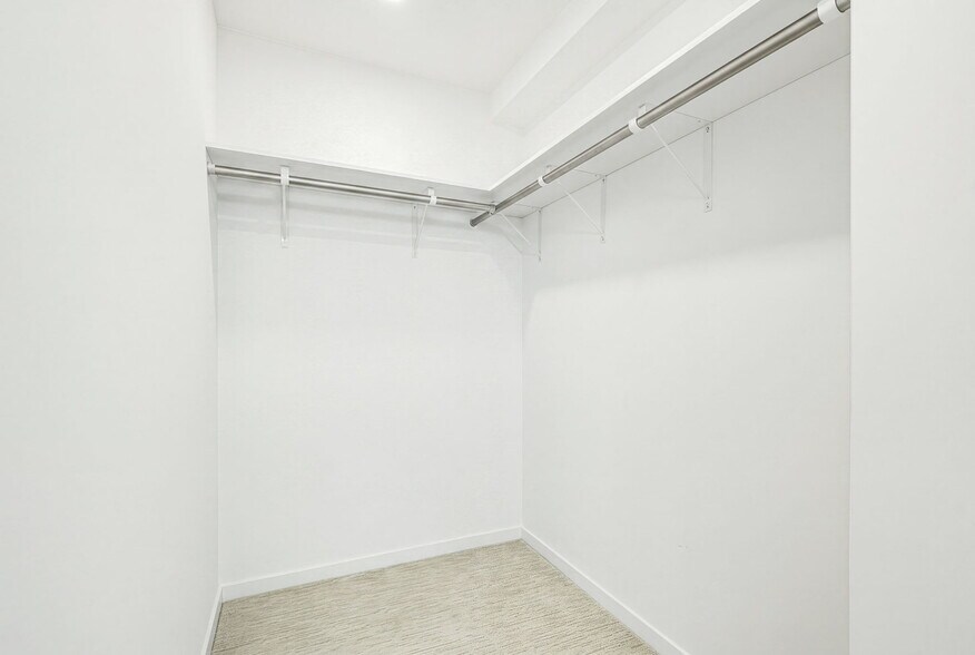 Building Photo - 1500 Rycroft St