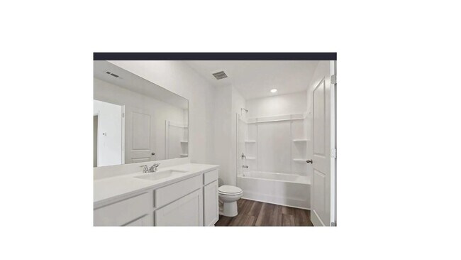 Building Photo - 232 Gillis Wy