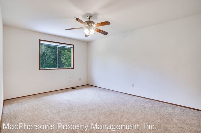 Building Photo - 4 br, 2.5 bath House - 24337 SE 43rd Pl