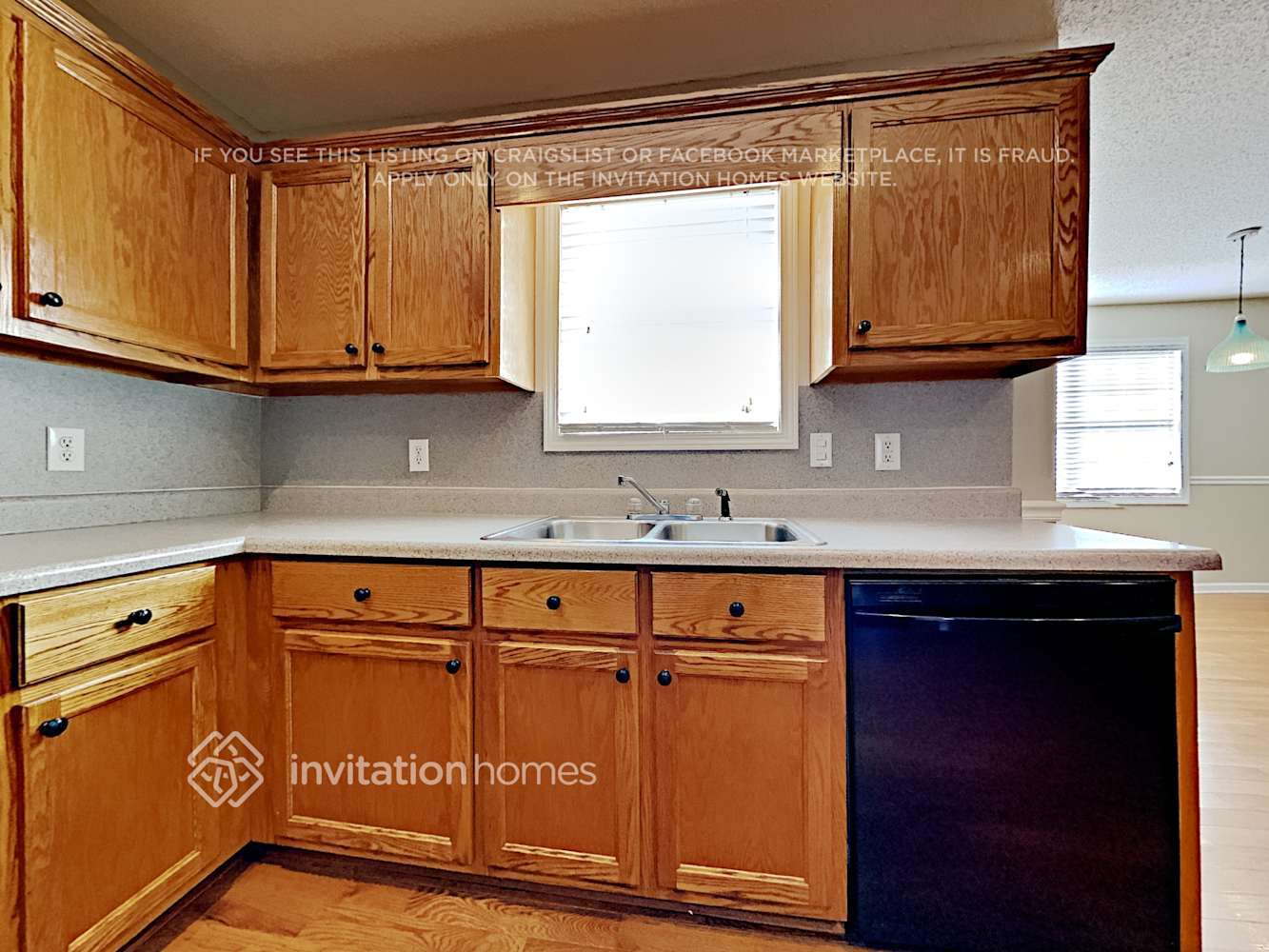 Building Photo - 25 Hedgerow Ct SE