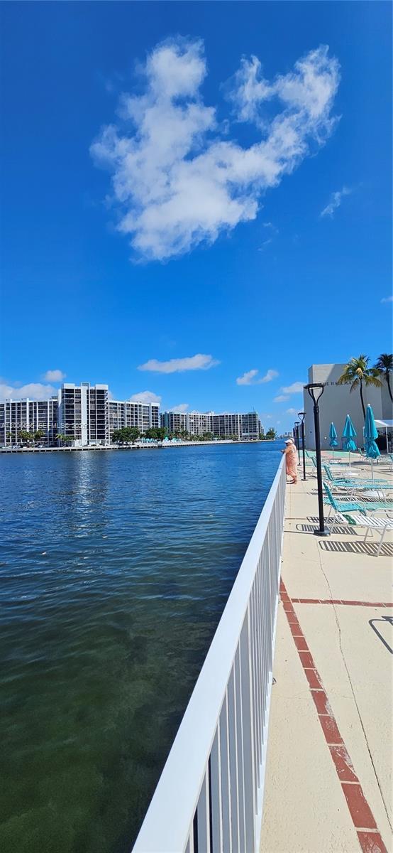 Building Photo - 3800 S Ocean Dr