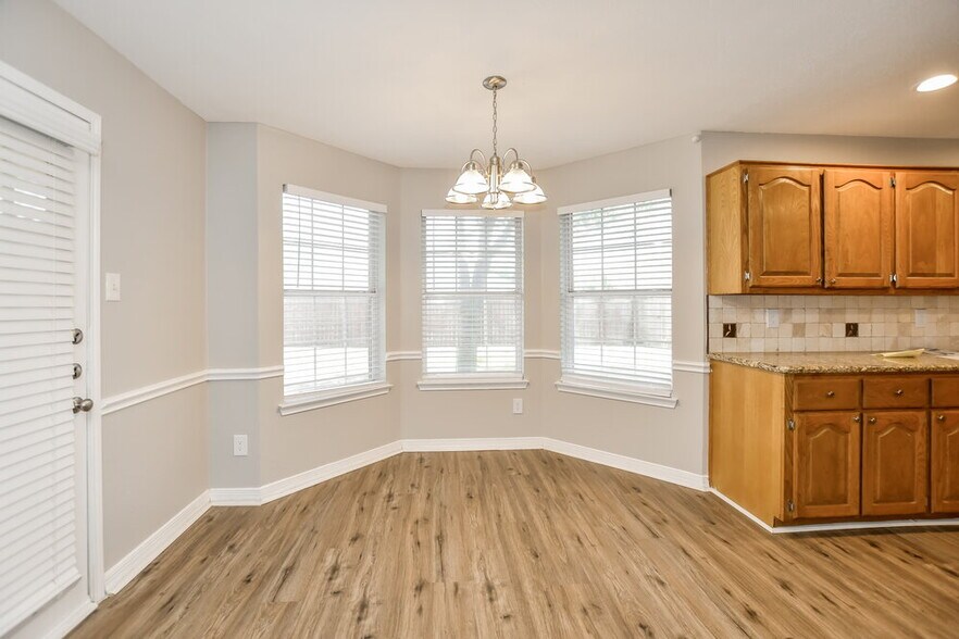 Building Photo - 105 Princeton Cir