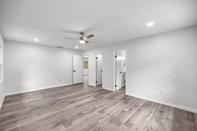 Building Photo - 5 Bahia Court Trce