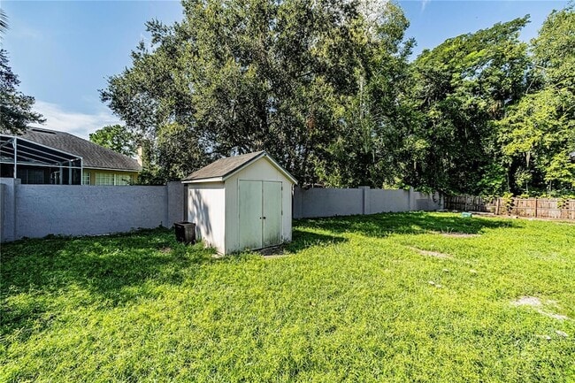 Building Photo - 887 W State Rd 434