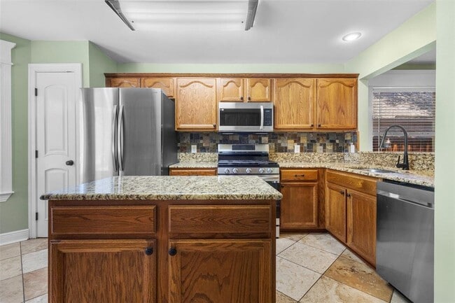 Building Photo - 216 N Mt Rushmore Dr