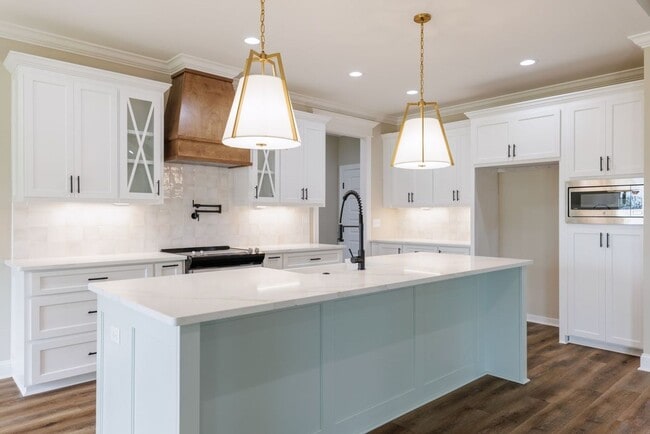 Building Photo - 3061 Houser Wy