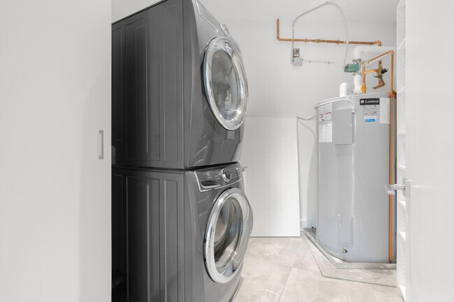 Building Photo - 701 N Fort Lauderdale Beach Blvd