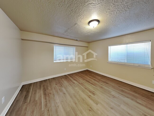 Building Photo - 5129 W Amber Rose Ln