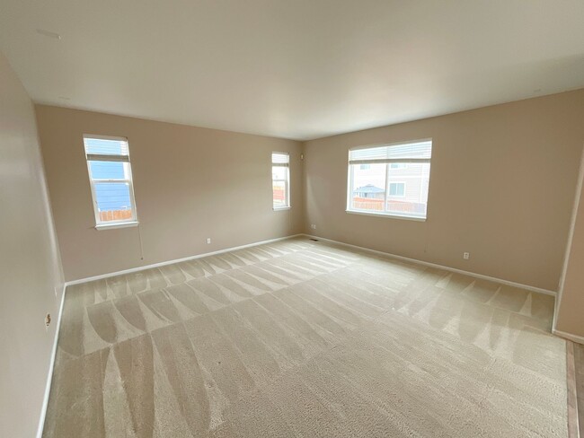 Building Photo - 4 Bedroom Home Available Near Black Forest...