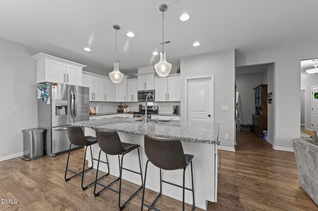 Building Photo - 4 Bedroom Home Close to Downtown Wake Forest. Fenced Yard!