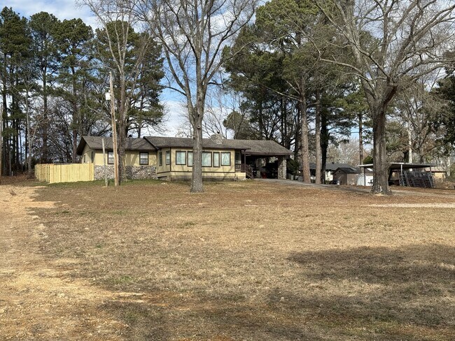 Building Photo - 210 Worthey Trail