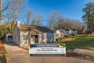 Building Photo - Move-In Ready All-Electric Home in Desirable Venetian Hills