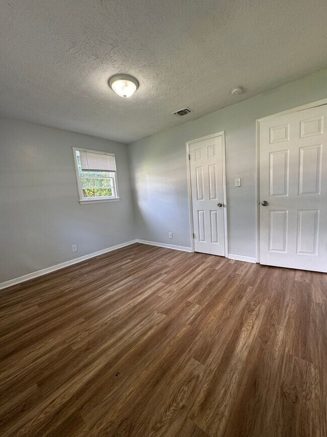 Building Photo - Charming 3BR House in Macon