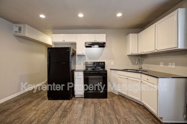 Building Photo - 2325 NW 12th St