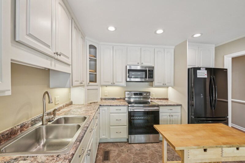 Building Photo - 507 Apple Ln