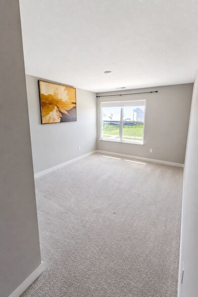 Building Photo - 9160 Larson Dr