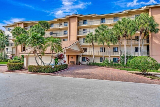 Building Photo - 501 Seafarer Cir