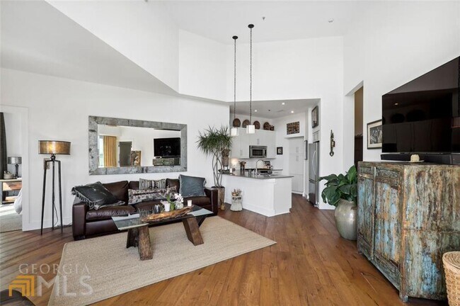 Building Photo - 1100 Howell Mill Rd NW