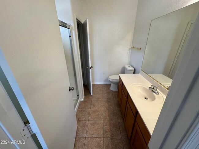 Building Photo - 9313 Olla Ave