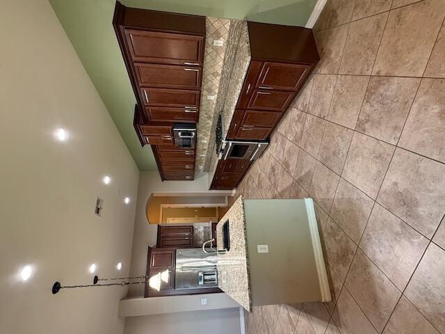 Building Photo - 5703 S Parkcrest St