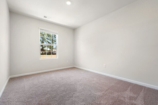 Building Photo - 177 Seville Wy