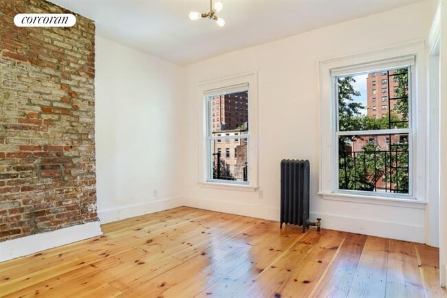 Building Photo - 129 Clifton Pl