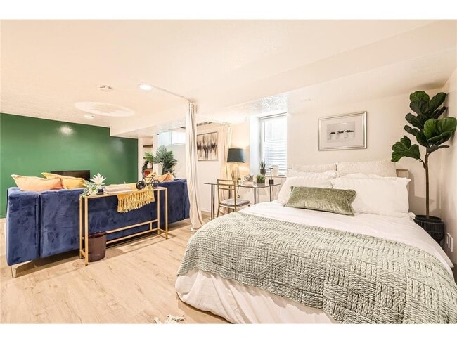 Building Photo - 3805 France Ave S