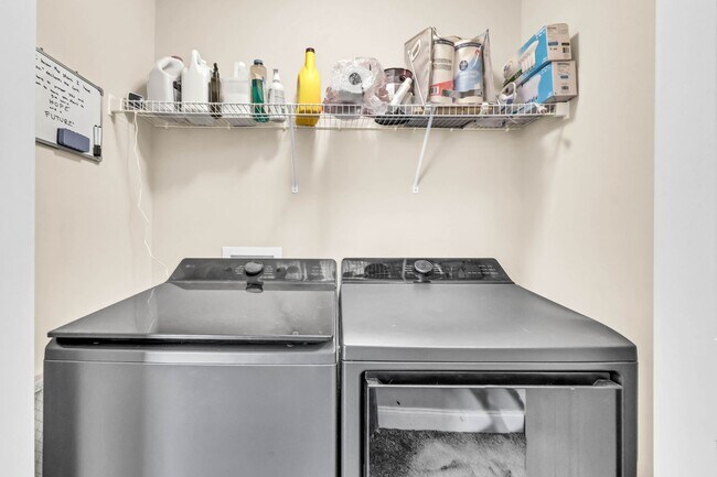 Building Photo - 1289 Morstead Dr