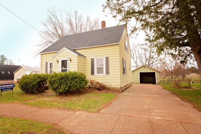 Building Photo - 311 W Stanley St