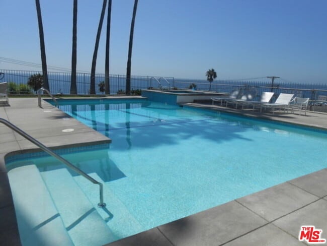 Building Photo - 17350 Sunset Blvd