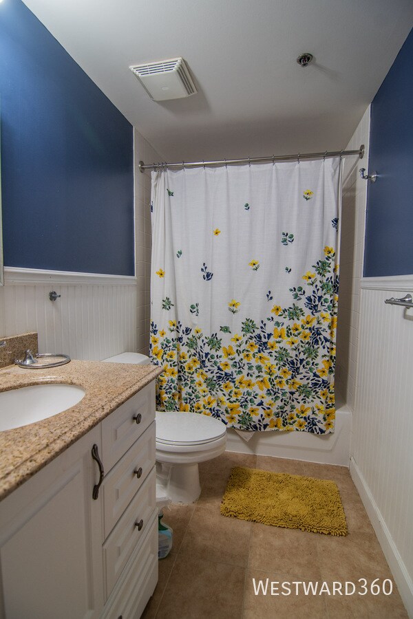 Building Photo - 1727 S Indiana-323