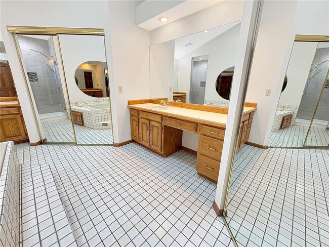 Building Photo - 15612 Canyon Ridge