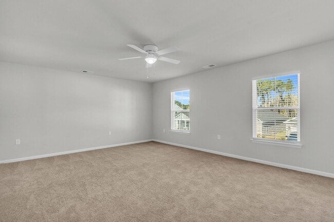 Building Photo - Perfect family home in Ocean Isle Beach