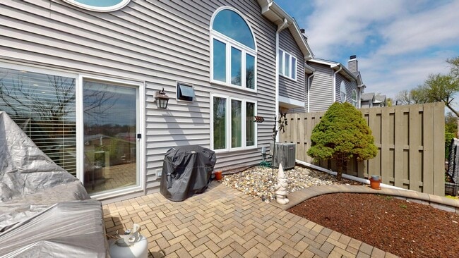 Building Photo - 8305 High Point Cir