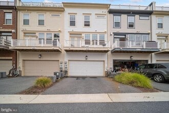 Building Photo - 609 Hendrix Ave