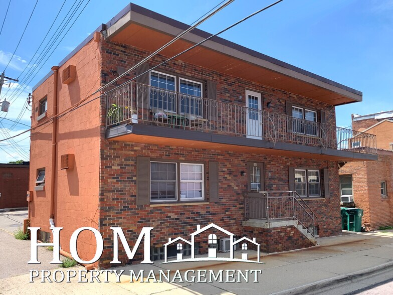 Primary Photo - 107 E Liberty St