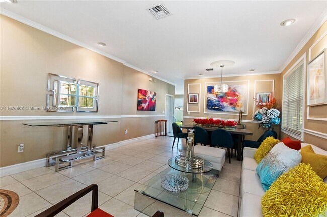 Building Photo - 15816 SW 48th Manor