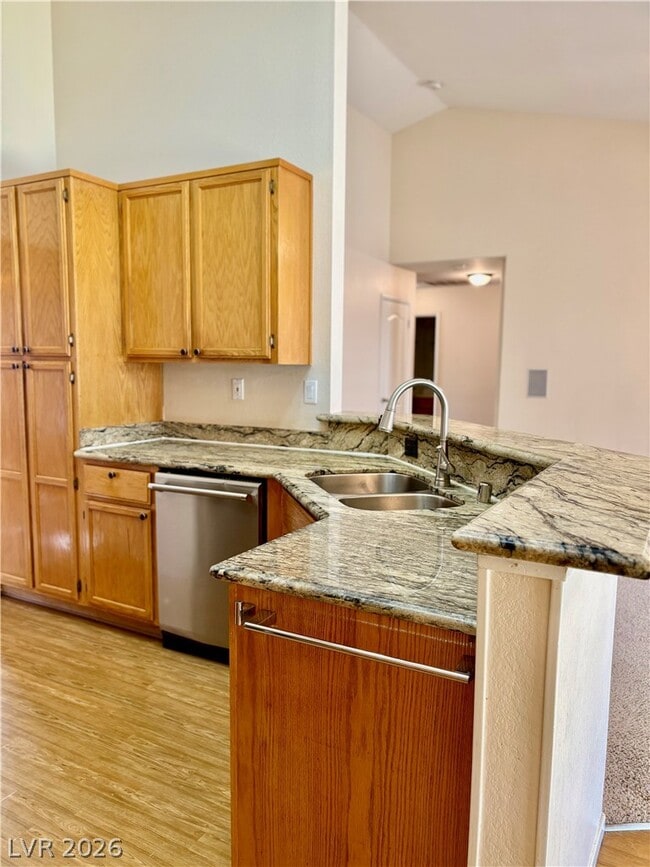 Building Photo - 1736 Navarre Ln