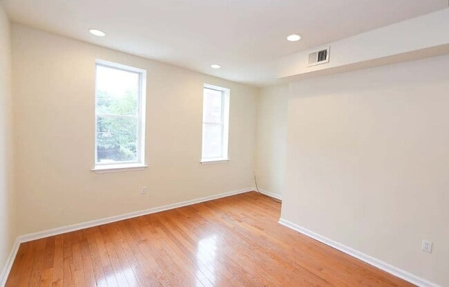 Building Photo - 1724 N Gratz St