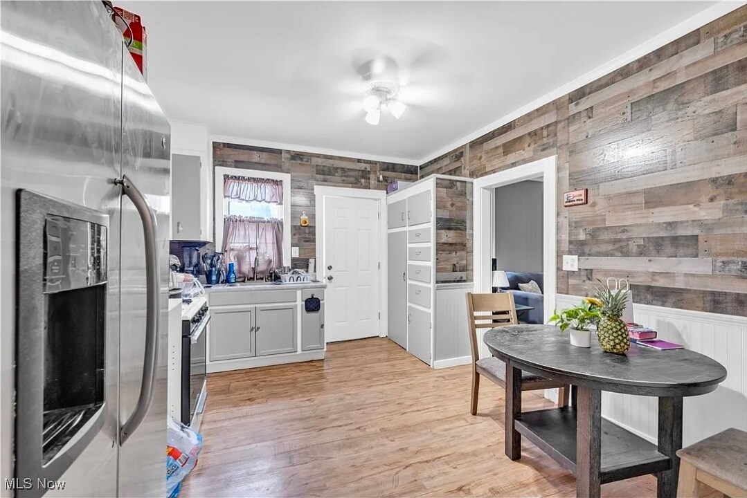 Building Photo - 504 W 21st St