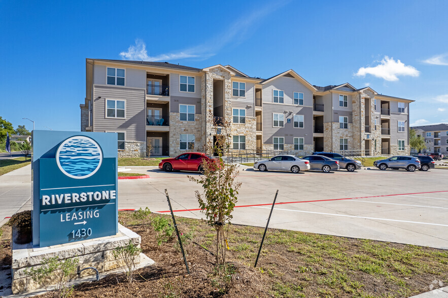 Building Photo - Riverstone