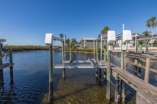 Building Photo - 4516 Seagull Dr