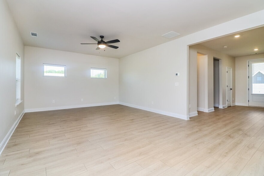 Building Photo - 259 Cantrell Dr