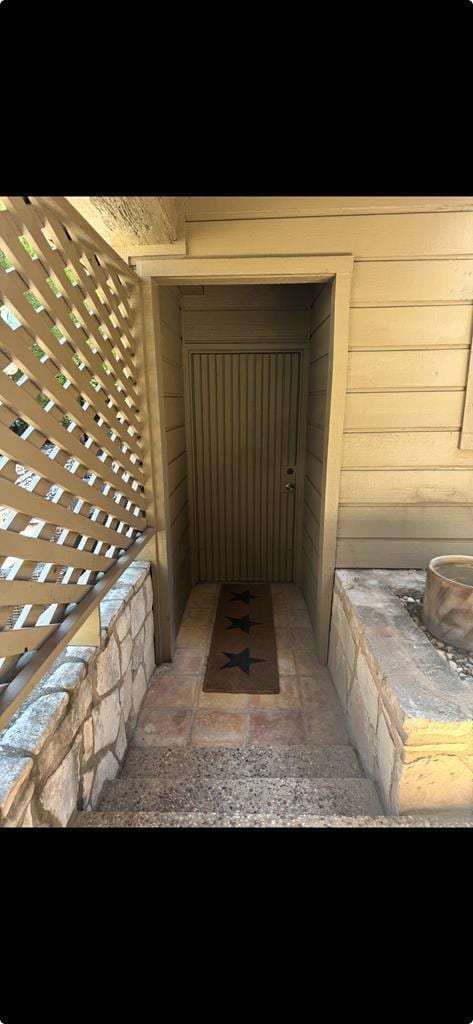 Building Photo - 302 Riverhill Blvd