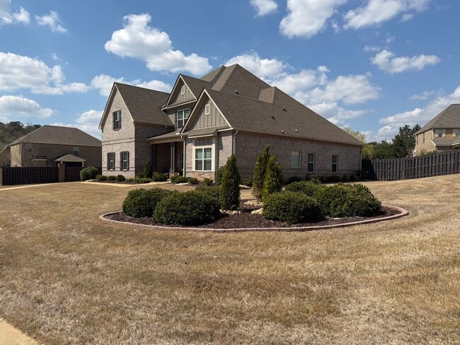 Building Photo - Beautiful 5 Bedroom Home in The Cotswolds